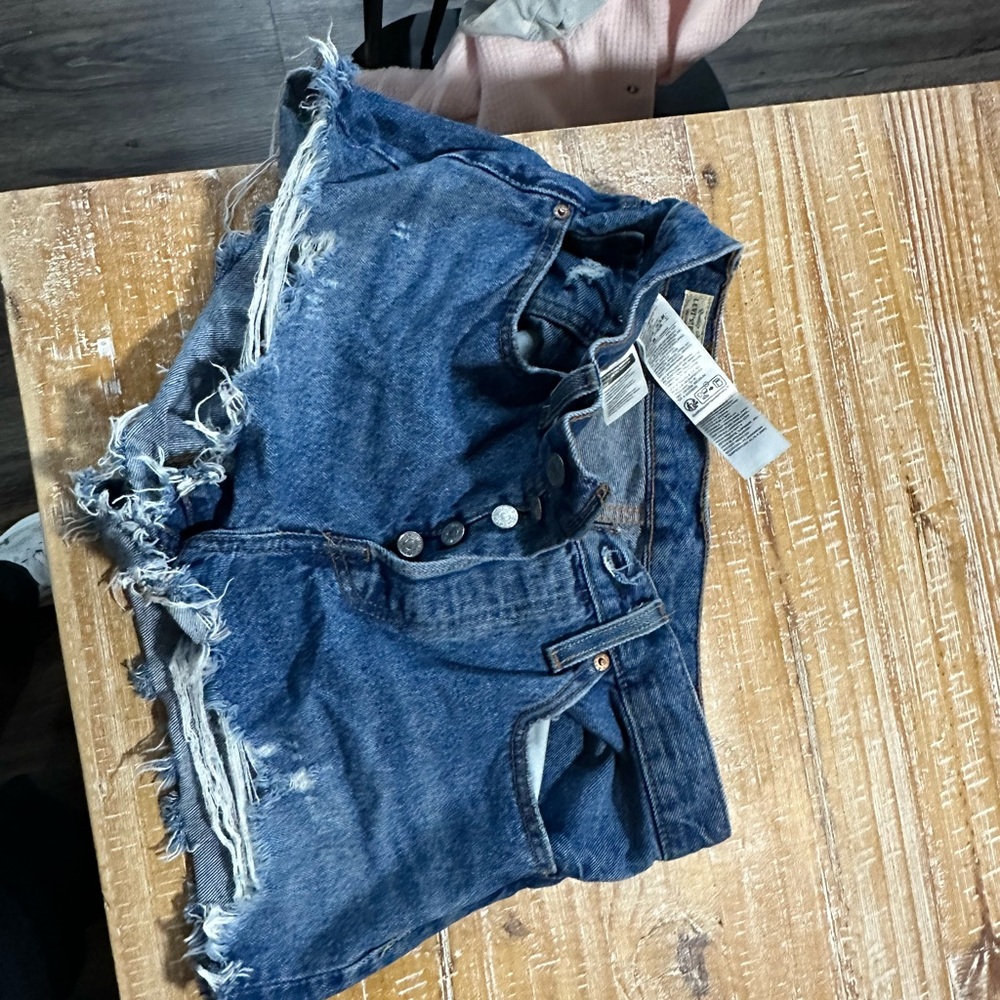 Levi’s blue Jean shorts women